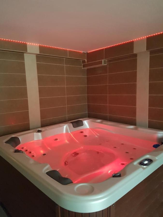 Apartmán Kriszta Apartmanhaz Balatonlelle Exteriér fotografie