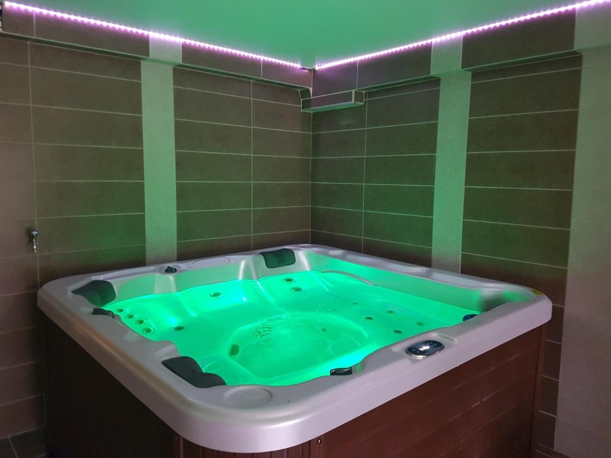 Apartmán Kriszta Apartmanhaz Balatonlelle Exteriér fotografie