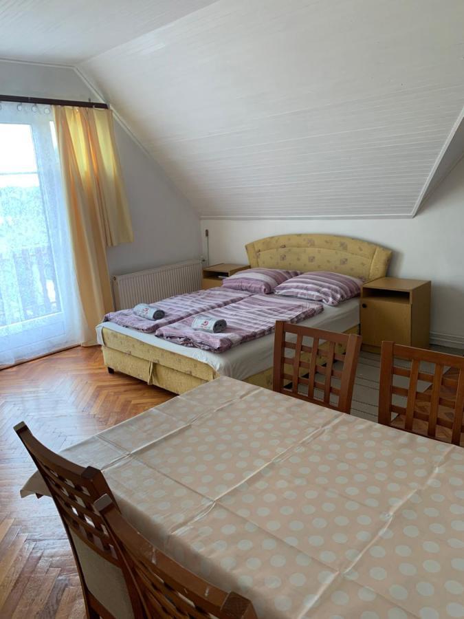 Apartmán Kriszta Apartmanhaz Balatonlelle Exteriér fotografie