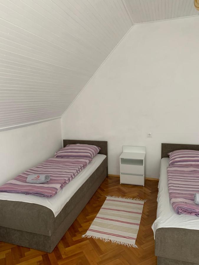 Apartmán Kriszta Apartmanhaz Balatonlelle Exteriér fotografie