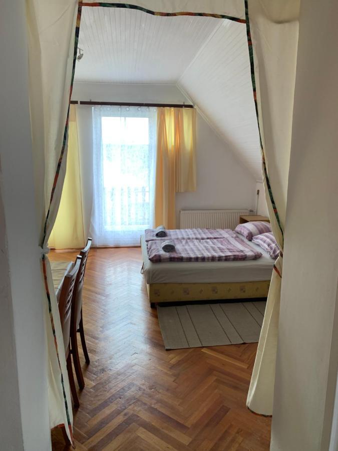 Apartmán Kriszta Apartmanhaz Balatonlelle Exteriér fotografie