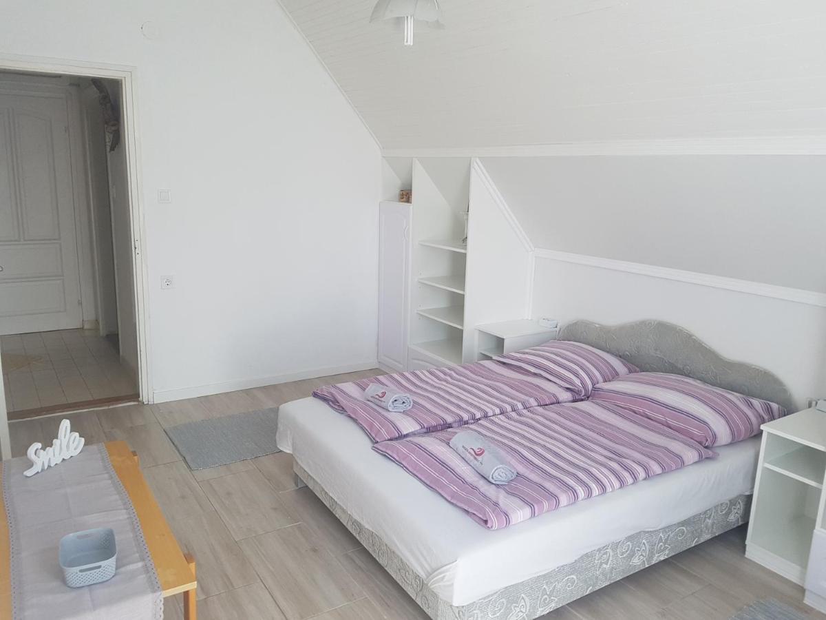 Apartmán Kriszta Apartmanhaz Balatonlelle Exteriér fotografie
