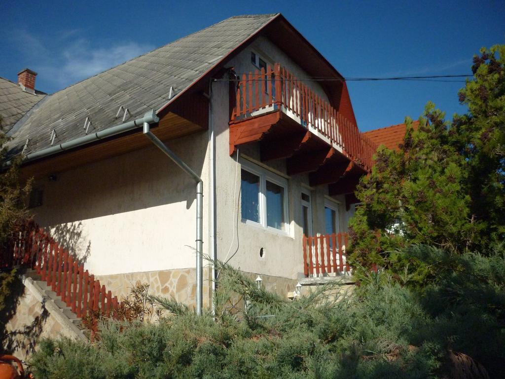 Apartmán Kriszta Apartmanhaz Balatonlelle Exteriér fotografie