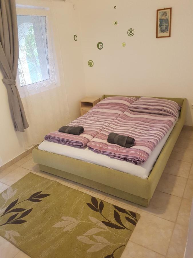 Apartmán Kriszta Apartmanhaz Balatonlelle Exteriér fotografie
