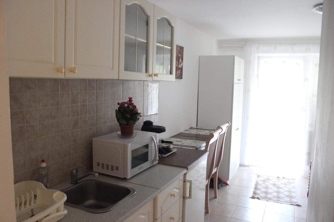 Apartmán Kriszta Apartmanhaz Balatonlelle Exteriér fotografie