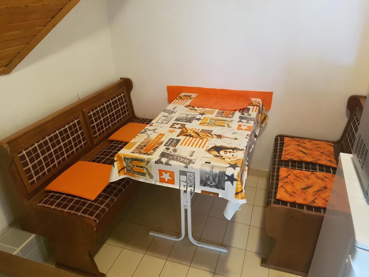 Apartmán Kriszta Apartmanhaz Balatonlelle Exteriér fotografie